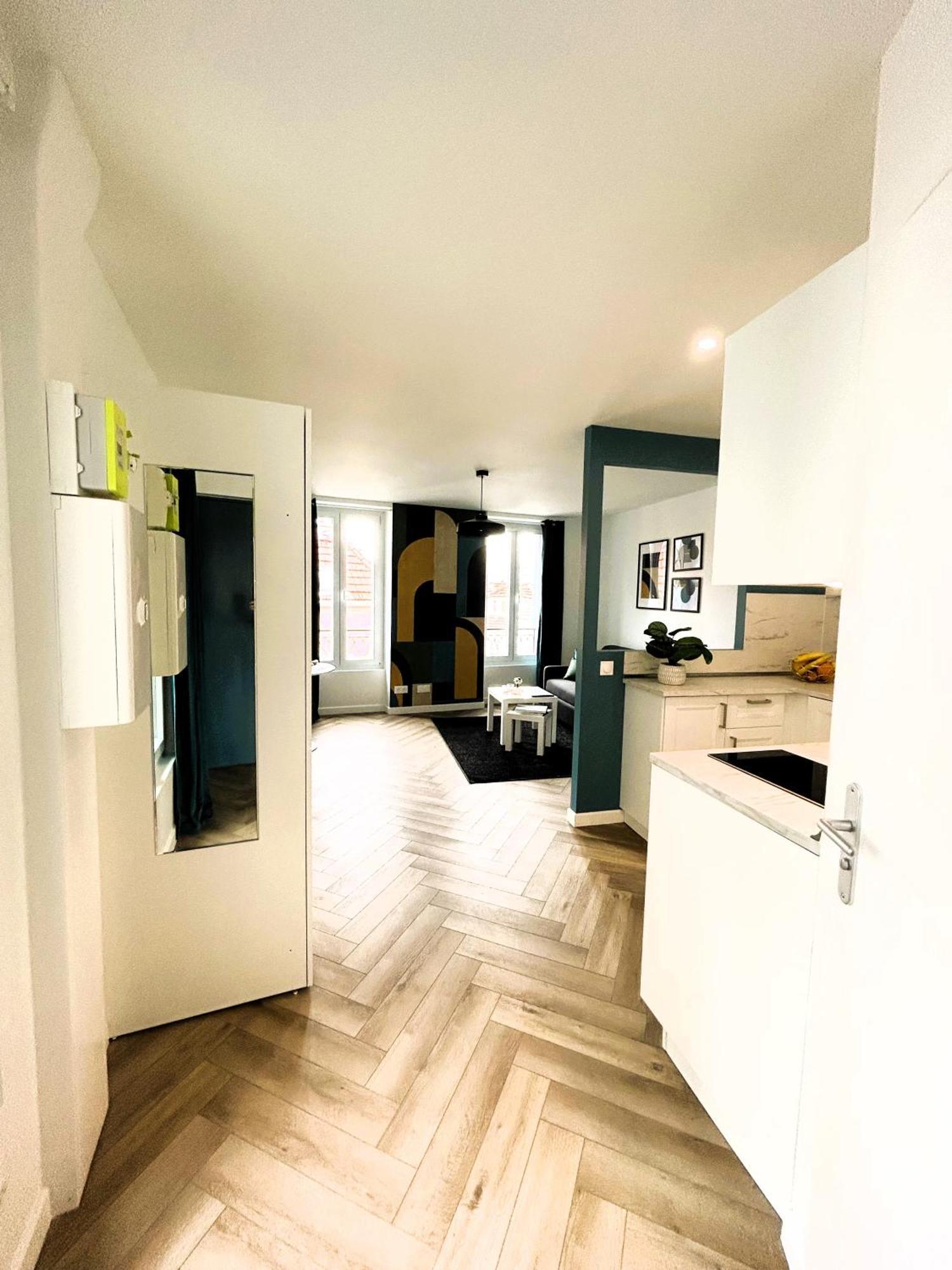 La Maison Hugo Montreuil  Bagian luar foto